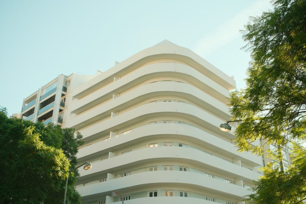 Location saisonnière : ce que tout propriétaire doit savoir pour être en règle